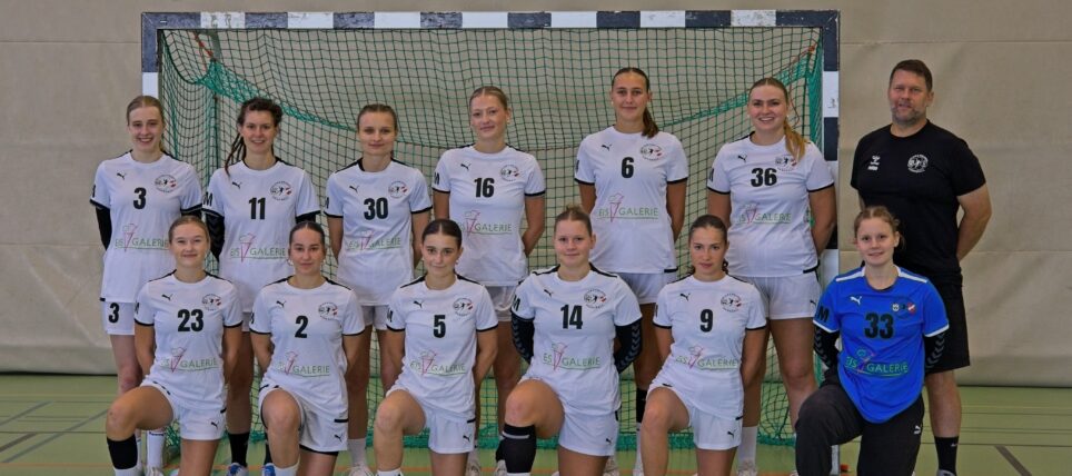Frauen 1 - SG Ulm & Wiblingen mit Trainer Philipp Gyaja